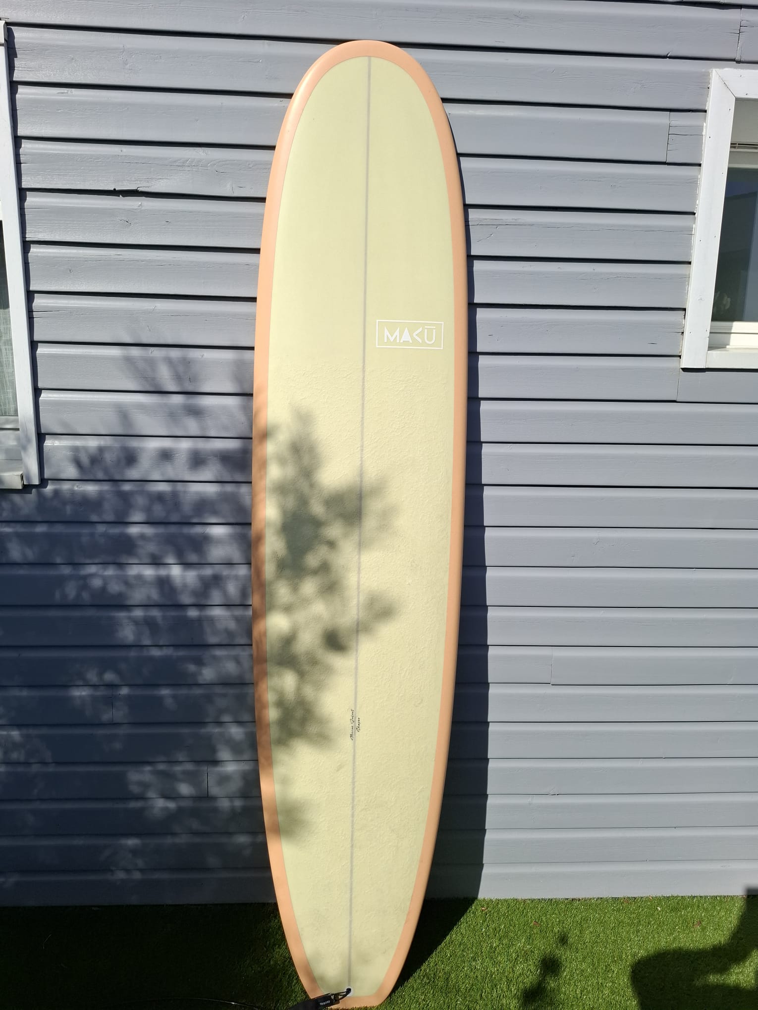 Longboard Maku disponible à la location à la Rivedoux Beach House